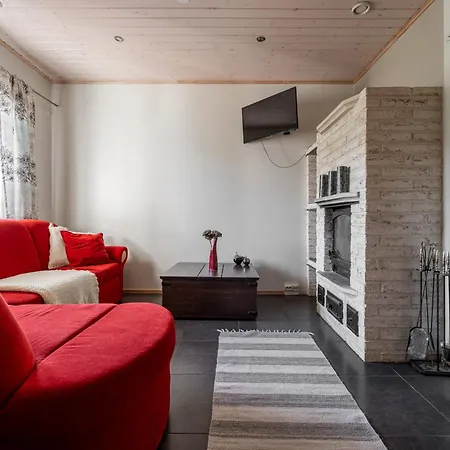 Karkutahko 1b - Spacious 3br In With Private Sauna Huvilat *